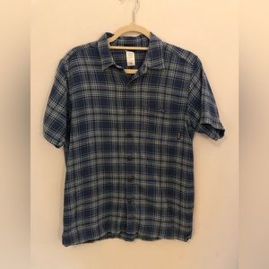 Men’s Patagonia medium short sleeve button down casual